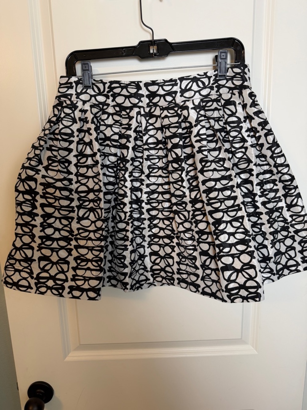 Alice + Olivia Eyeglass Skirt - Picture 4 of 8